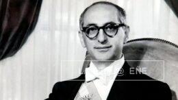 Arturo Frondizi, presidente, 1958.