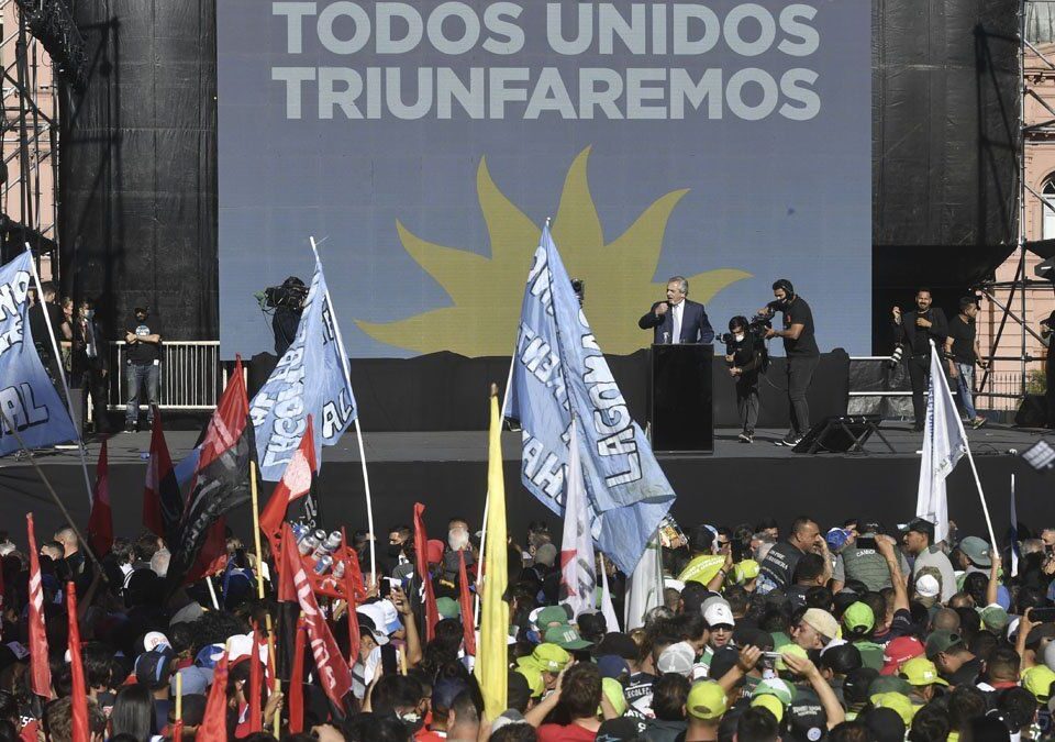 Alberto Fernández en el acto por el día de la militancia
